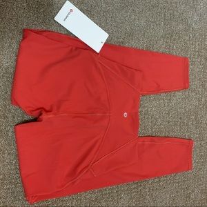 NWT Lululemon train time hr 25”